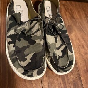 Hey Dude Wonen’s Green and Black Camouflage Slip-Ons